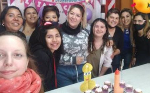 Una candidata a concejal festejó un cumpleaños con juguetes sexuales en un merendero