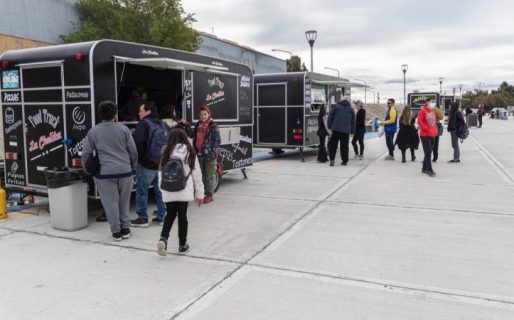 El Municipio lanzó el Patio Gastronómico en el paseo costero de Kilómetro 5