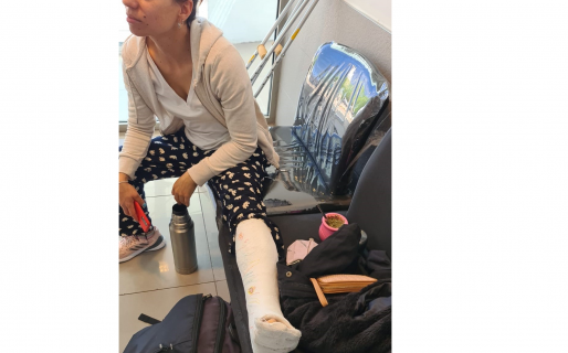 Insólito: un avión de Flybondi olvidó a una pasajera en silla de ruedas en el aeropuerto