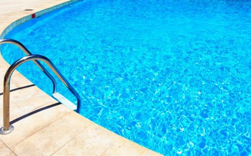 Una beba de un año cayó a la pileta en un camping y está grave