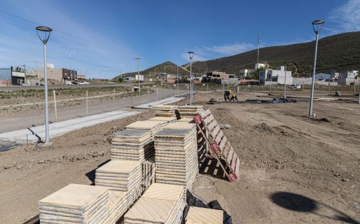 Más de 33 millones de pesos para la plaza del barrio Roque González