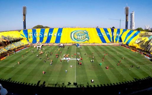 Lo entrevistaron mientras esperaba para sacar una entrada y su respuesta despertó burlas en las redes sociales