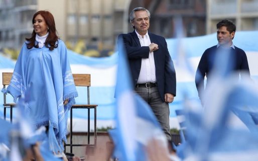 En estado de reposo, así ingresó Cristina al acto en Merlo