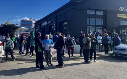 Reclamo de Camioneros en el puerto: “Si no se revierte vamos a parar todo”