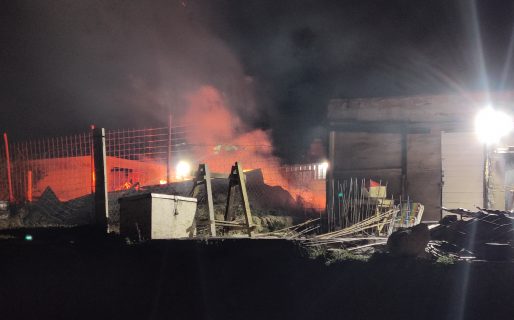 Fuego en el barrio Sismográfica