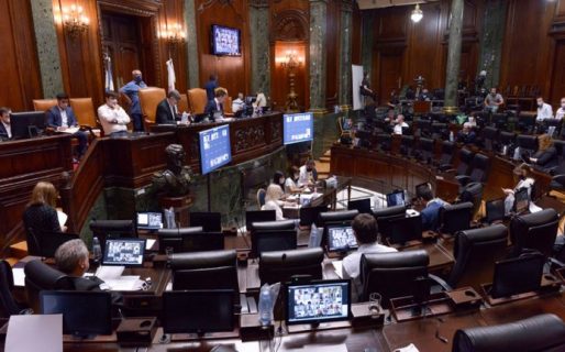 CABA: Impulsan una ley para que no sea obligatorio poner nombre, apellido y foto en el Currículum Vitae