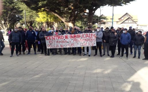Provincia y jubilados de la Policía del Chubut pasaron a un cuarto intermedio hasta el lunes