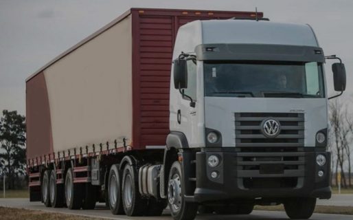 Piratas del asfalto roban en la ruta a Comodoro camión con millonario cargamento