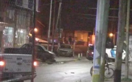 Una mujer policía mató a un motochorro que asaltó a dos personas en una parada de colectivos