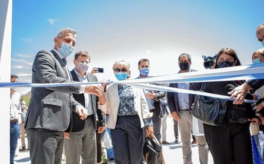 Arcioni inauguró  el laboratorio de muestras de recursos marinos en la UNPSJB