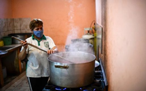 A qué se dedican las 7 millones de personas cuyos ingresos este año ya cayeron 17% contra la inflación