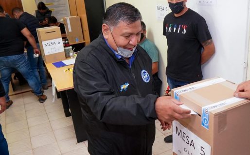 Masiva concurrencia a los centros de votación de Petroleros Privados