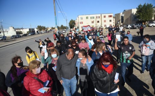 A pocos días del cierre de campaña, Linares y  Macharashvili de caminata en la 1008