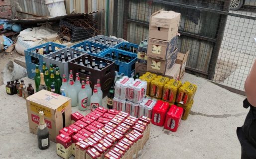 Desbaratan un kiosco clandestino que expedía alcohol sin habilitación y otras sustancias