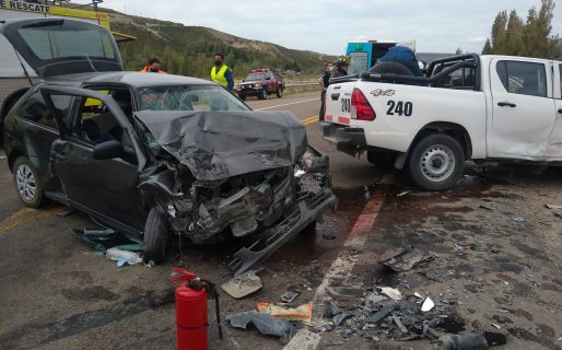 Fuerte choque frontal en Ruta 26
