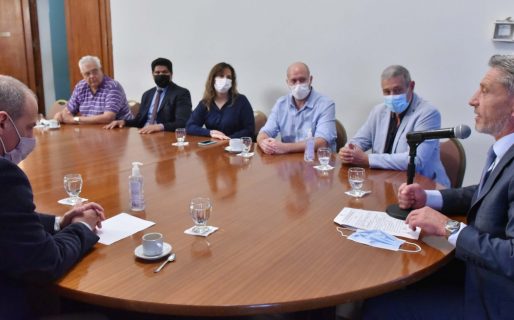 Arcioni presidió la licitación para la obra de renovación en el Hospital Alvear