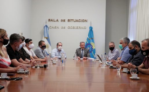 Provincia cancelará la deuda salarial con todos los trabajadores del sistema de Salud