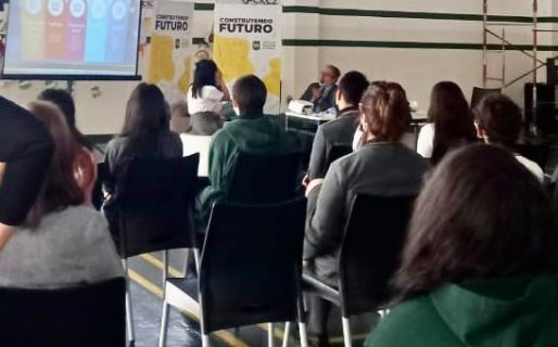 Fiscalía brindó una charla informativa y de concientización referida al delito de Grooming