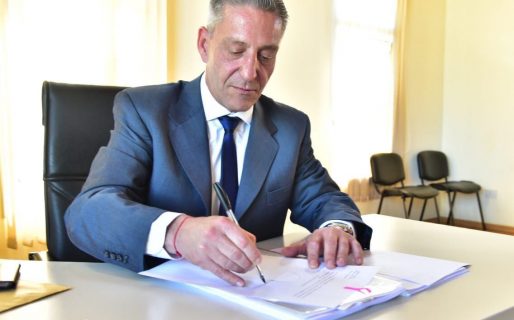 Arcioni giró a la legislatura el proyecto de presupuesto 2022 por 241 mil millones de pesos