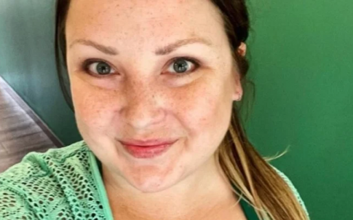 Una madre excluyó a sus suegros de la vida de su hija porque criticaban siempre su cuerpo