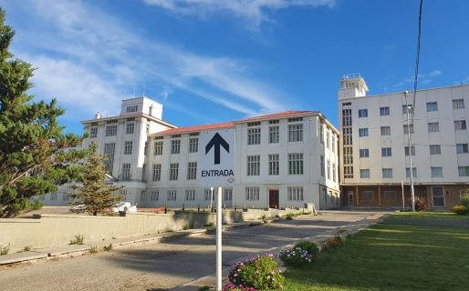 Por el caos vehicular en Km 3, el Dean Funes decidió cerrar su estacionamiento