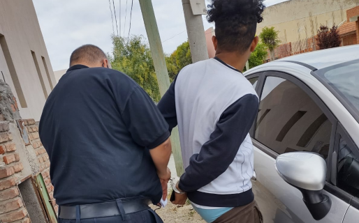 Merodeaba el lugar donde estaba su expareja pese a tener una prohibición de acercamiento