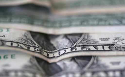El dólar en un nuevo récord histórico: La cotización libre sube a 203 pesos