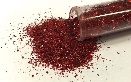 Una menor aspiró purpurina y quedó en terapia intensiva