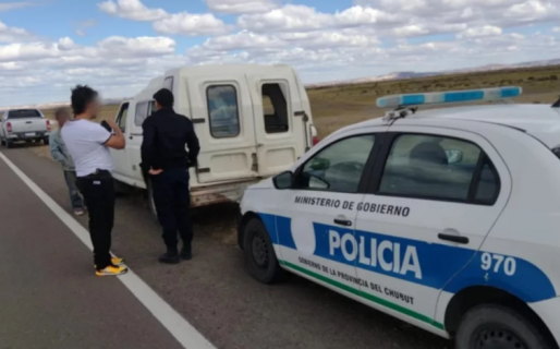 Sarmiento: Detuvieron a un hombre que iba disparando un rifle desde su camioneta