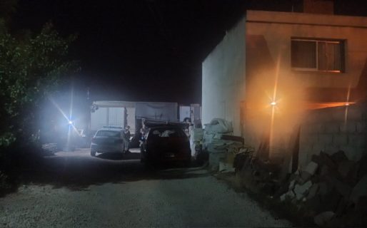 Trelew: asaltaron una leñera con barbijos y un arma. Se llevaron $ 5 mil