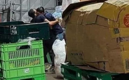 Le llevaba la comida al esposo al trabajo y lo atrapó “comiendo” a besos a un compañero