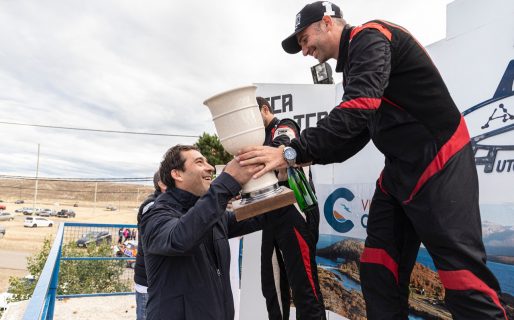 El intendente acompañó a la familia del automovilismo en el Gran Premio Día del Petróleo