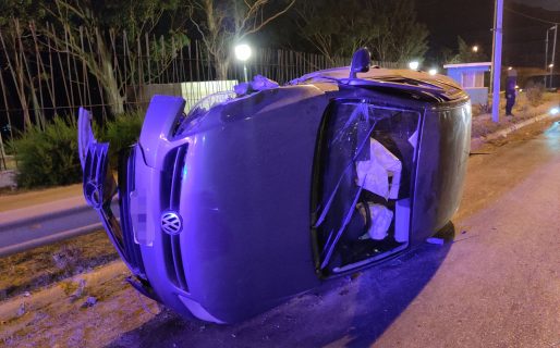 Protagonizó un violento vuelco en el Chalet Huergo y dejó el auto abandonado