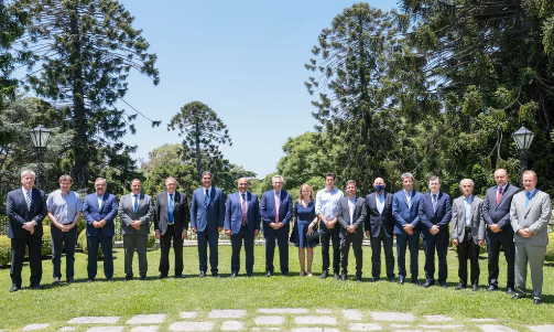 Alberto Fernández prometió a los gobernadores oficialistas que no se frenarán las obras en las provincias por el rechazo al Presupuesto 2022