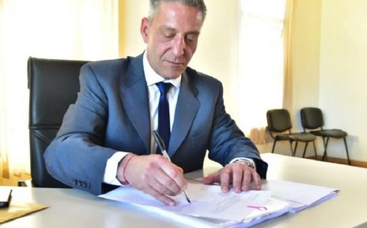 El gobernador promulgó la Ley que habilita la Zonificación Minera sin cianuro en Chubut