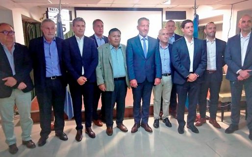Arcioni anunció junto a los gremios petroleros y operadoras inversiones por más de 1.000 millones de dólares