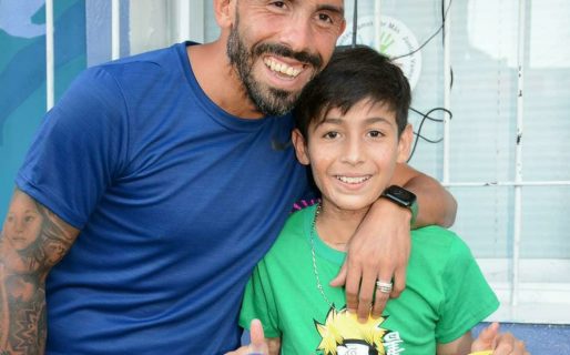 Joaquín, el pequeño pastelero, conoció a Tévez