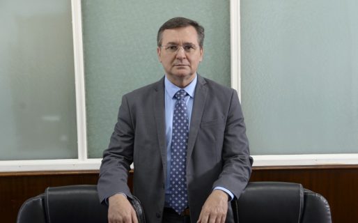 «Hay que ser menos hipócritas, sin minería no habría celulares ni televisión»