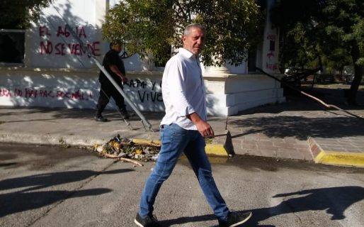 Arcioni anunciará la suspensión de la aplicación de la Ley de Zonificación y el llamado a un plebiscito