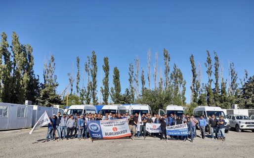 Trabajadores de Burgwardt realizan una retención de servicios
