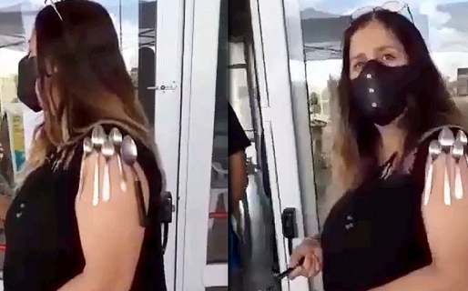 VIDEO: Fue a un vacunatorio con 5 cucharas pegadas al brazo e increpó al personal médico