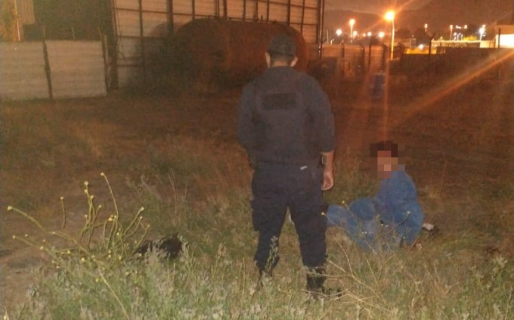 Quiso robar cables de una empresa, “se fue a las manos” y quedó detenido