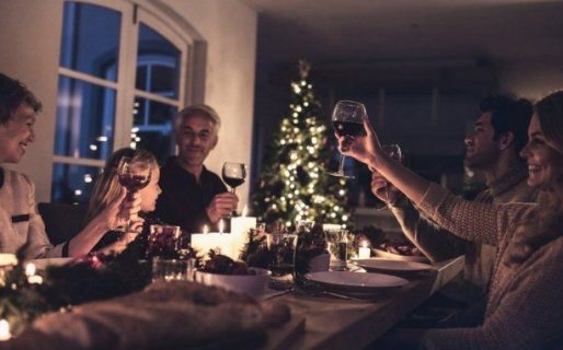 Por la nueva cepa, la OMS sugiere evitar reuniones familiares durante las fiestas