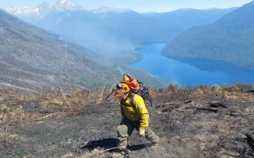 Así se ven los descomunales incendios en la Patagonia desde el espacio