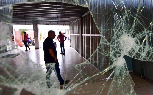 El vicegobernador recorrió las obras de reparación en la Legislatura