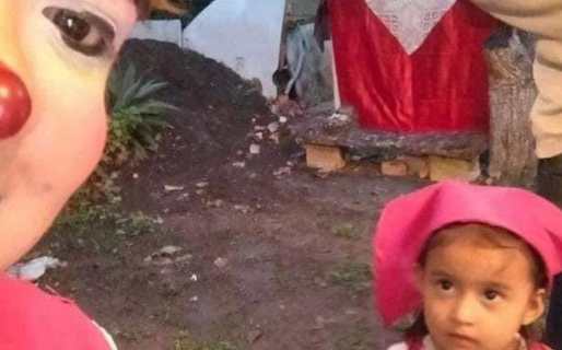 Cumplía dos años y nadie fue a su fiesta, pero el payaso Kokito le consiguió 80 invitados a través de las redes