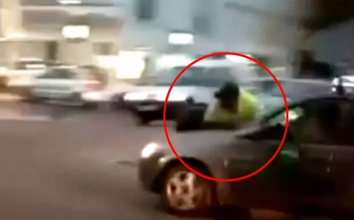 Un remisero quiso evadir un control y arrastró en su capot a un inspector