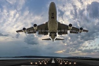 Un avión pegó la vuelta en pleno vuelo por una pasajera que se negó a usar barbijo