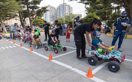 Jornada de educación vial y vacunación en la plaza San Martín