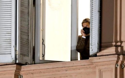 Uno de los afectados por el PreViaje denunció que el ministro Lammens lo increpó por chat: “¿Vos sos docente?”